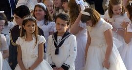 Noticia descenso del gasto en comuniones Noticia descenso del gasto en comuniones